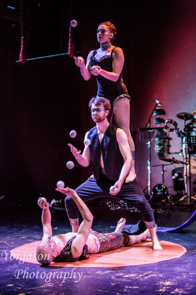 Light Pours In | Jugglers | Acrobatic Performance | Partner Acro | Imagine Circus | Cirque | Raleigh, NC