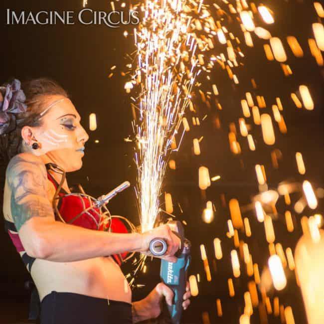 Tik-tok, Grinder Girl, Spark Show, Imagine Circus, Mulino, Photo by Slater Mapp