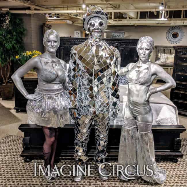 Mirror Man, Silver, Stilt Walker, Strolling Table, Classy Art, Imagine Circus, Performer, Adrenaline, Tain, Azul