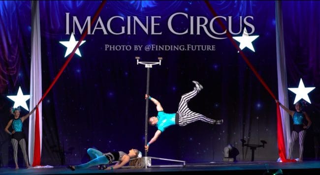 Acrobat, Hand Balancer, Rocco, Cirque Celebration, Stage Show, Imagine Circus Performer, Photo by Finding Future