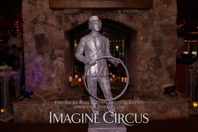 Human Statue, Silver Hoop Man, Dustin, Angus Barn Raleigh, Imagine Circus Performer, Photo by Eyal Dayan Photography