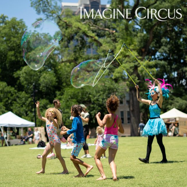 Giant Bubble Artist, Kaci, Imagine Circus Entertainment, photo by JLewis Media