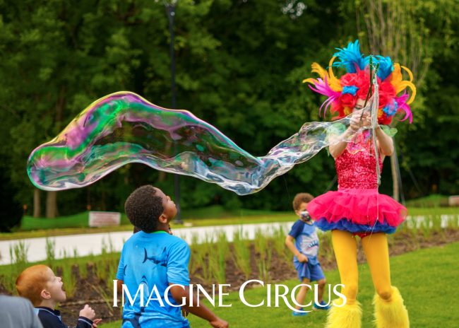 Giant Bubble Artist, Lauren, Chavis Park, Raleigh NC, Imagine Circus, Photo by JLewis Media