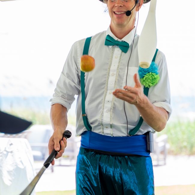 Juggler, Under the Sea Theme Party, Fun in the Sun, Time with Tain, Imagine Circus Performer, Photo by Finding Future