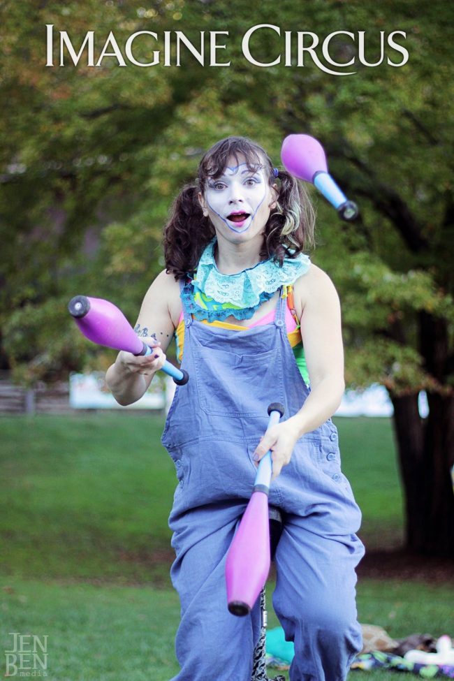 Lucy Juggles, Juggling Show, Imagine Circus