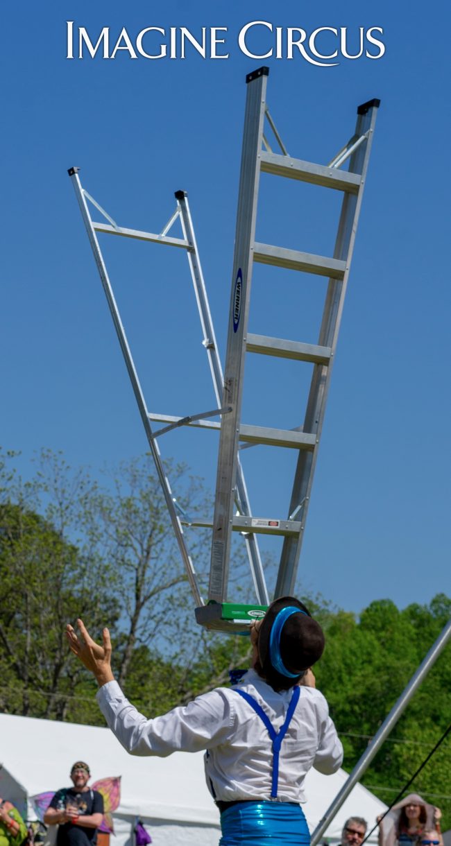 Ladder Balancing, Juggler, Tain, Imagine Circus, Photo by Victoria Earl