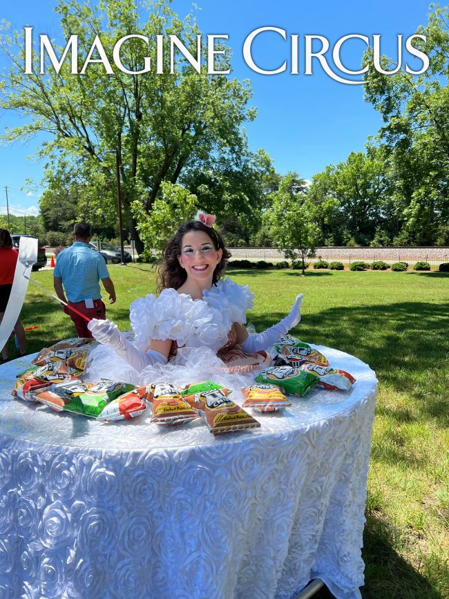 White Rose Living Table, Garden Party, Imagine Circus, Performer