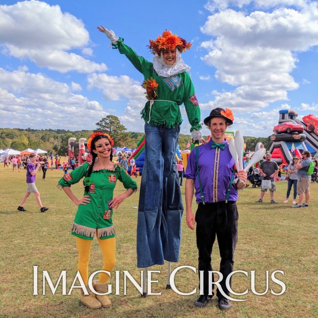 Juggler and Scarecrow Stilt Walker, Tain Katie Kaci, Holly Fest, Imagine Circus Performer